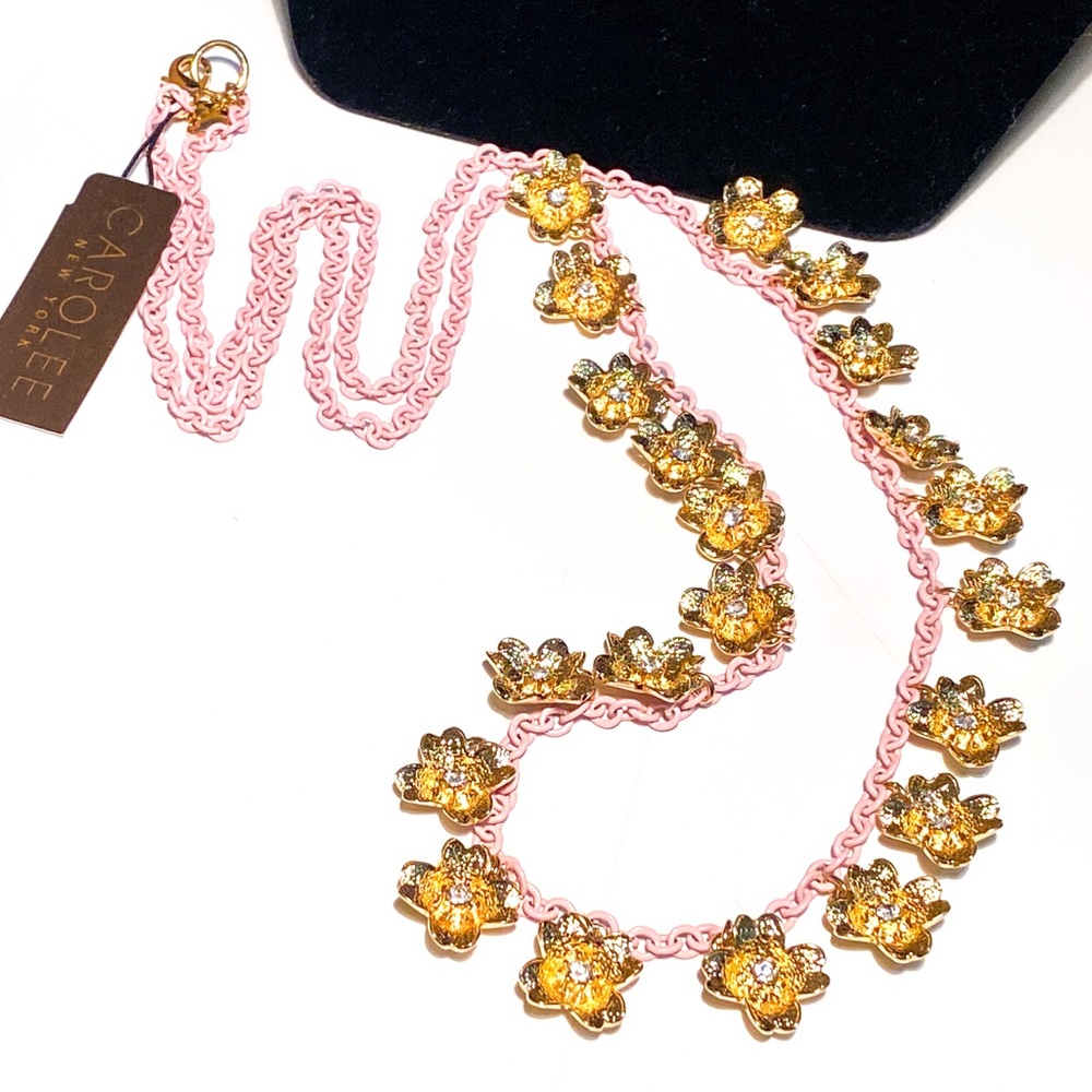 New Carolee Necklace with a Long Pink Chain and Gold Flower Charm Accents - Picture 4 of 11